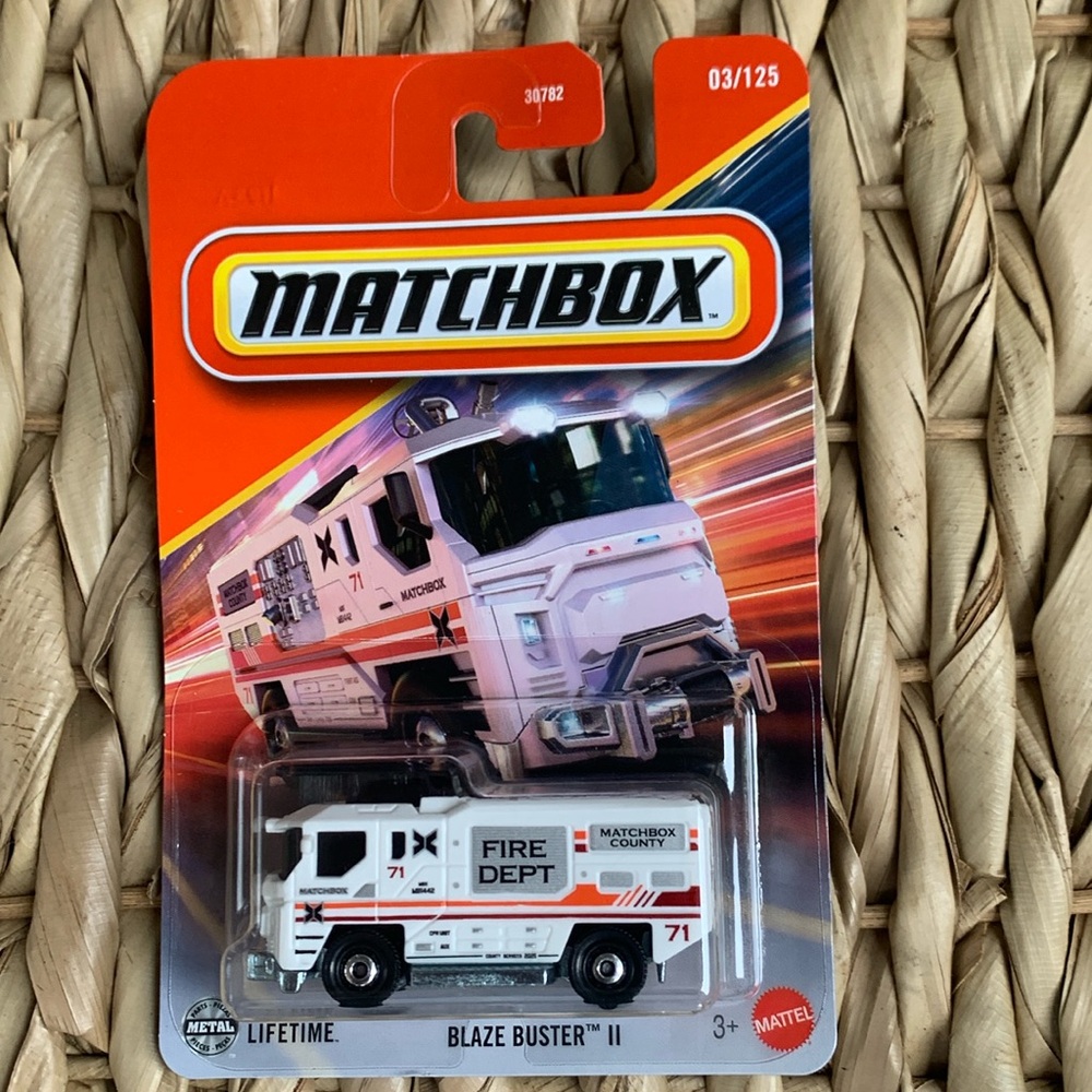Matchbox County Fire Dept Truck Blaze Buster White Firetruck Engine FireEngine 🆕